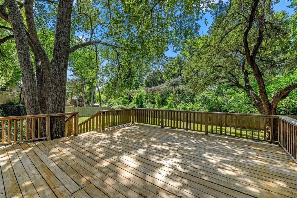 9605 Oak Springs Drive, Woodway, TX 76712 9605 Oak Springs Drive, Woodway, TX 76712