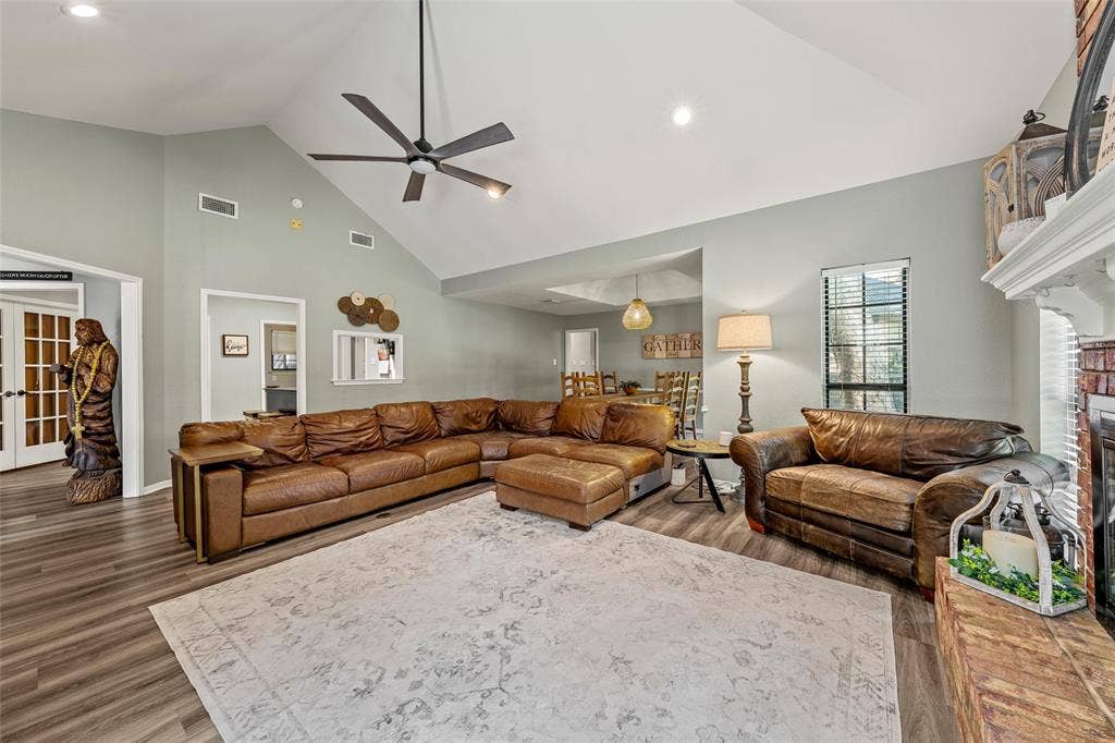 9605 Oak Springs Drive, Woodway, TX 76712 9605 Oak Springs Drive, Woodway, TX 76712
