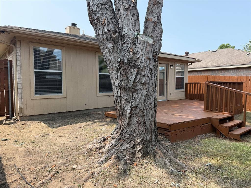 10239 Blackjack Oaks Drive, Dallas, TX 75227