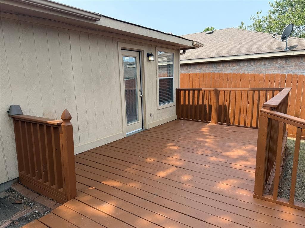 10239 Blackjack Oaks Drive, Dallas, TX 75227