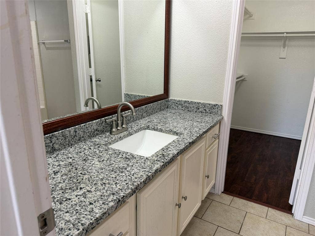 10239 Blackjack Oaks Drive, Dallas, TX 75227