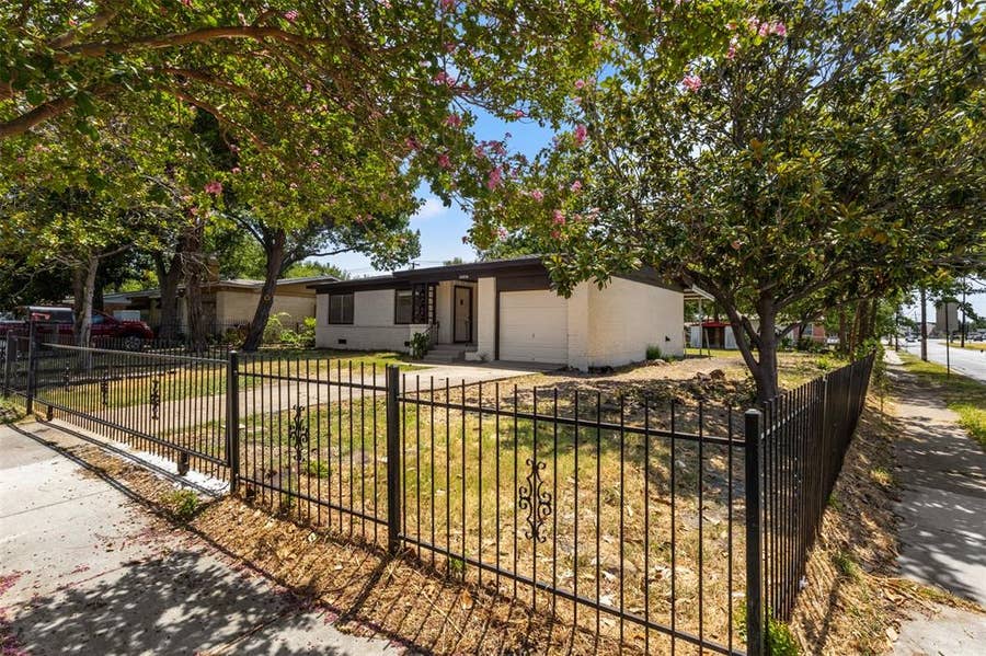 Property photo for 10804 Ruth Ann Drive, Dallas, TX