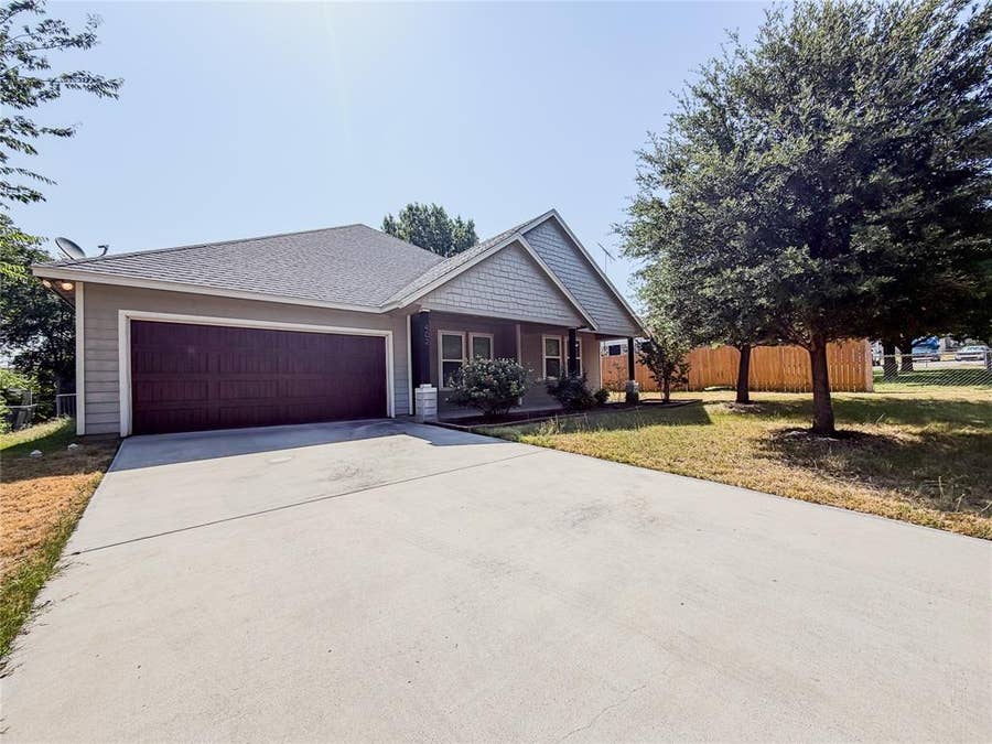 Property photo for 402 N Trinity Street, Decatur, TX