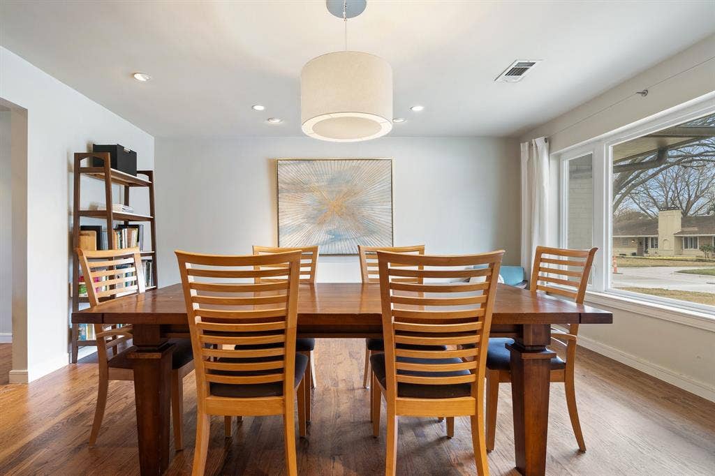 7418 Fenton Drive, Dallas, TX 75231 7418 Fenton Drive, Dallas, TX 75231