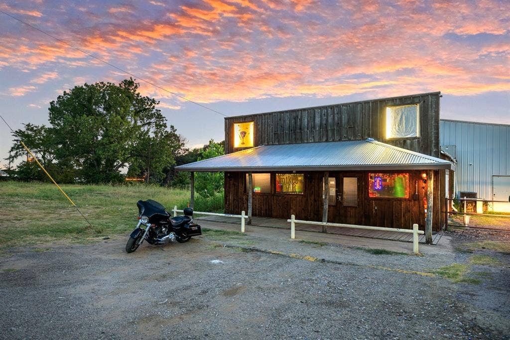 761 S Gun Barrel Lane S, Gun Barrel City, TX 75156 761 S Gun Barrel Lane S, Gun Barrel City, TX 75156