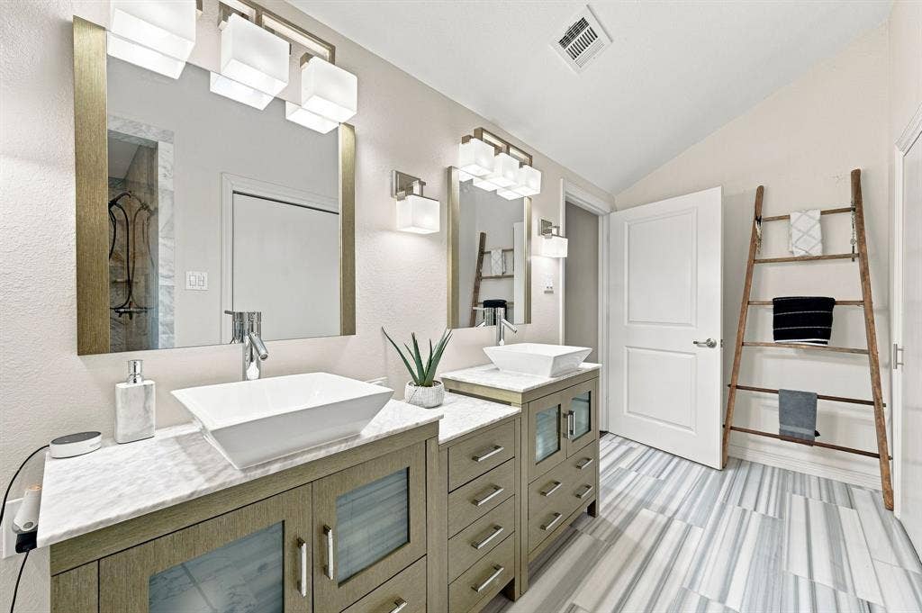 3840 Mockingbird Lane, Midlothian, TX 76065