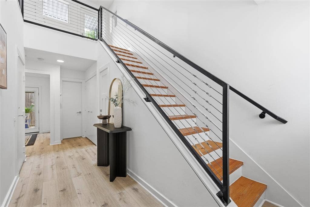 4214 Swiss Avenue, #A, Dallas, TX 75204 4214 Swiss Avenue, #A, Dallas, TX 75204