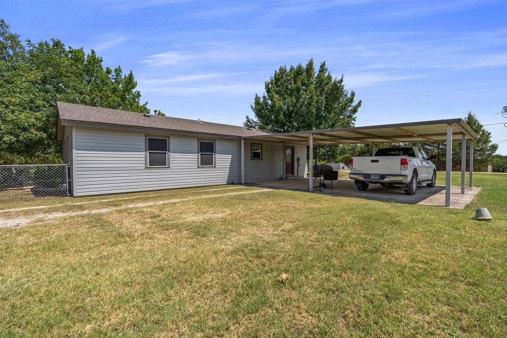 1510 Stanford Court, Denton, TX 76210 Showing the 2 carport