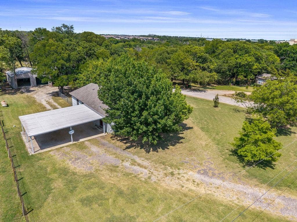 1510 Stanford Court, Denton, TX 76210 View of carport