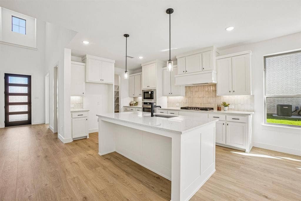 1516 Rose Mallow Road, Celina, TX 75009 Your new dream kitchen awaits!