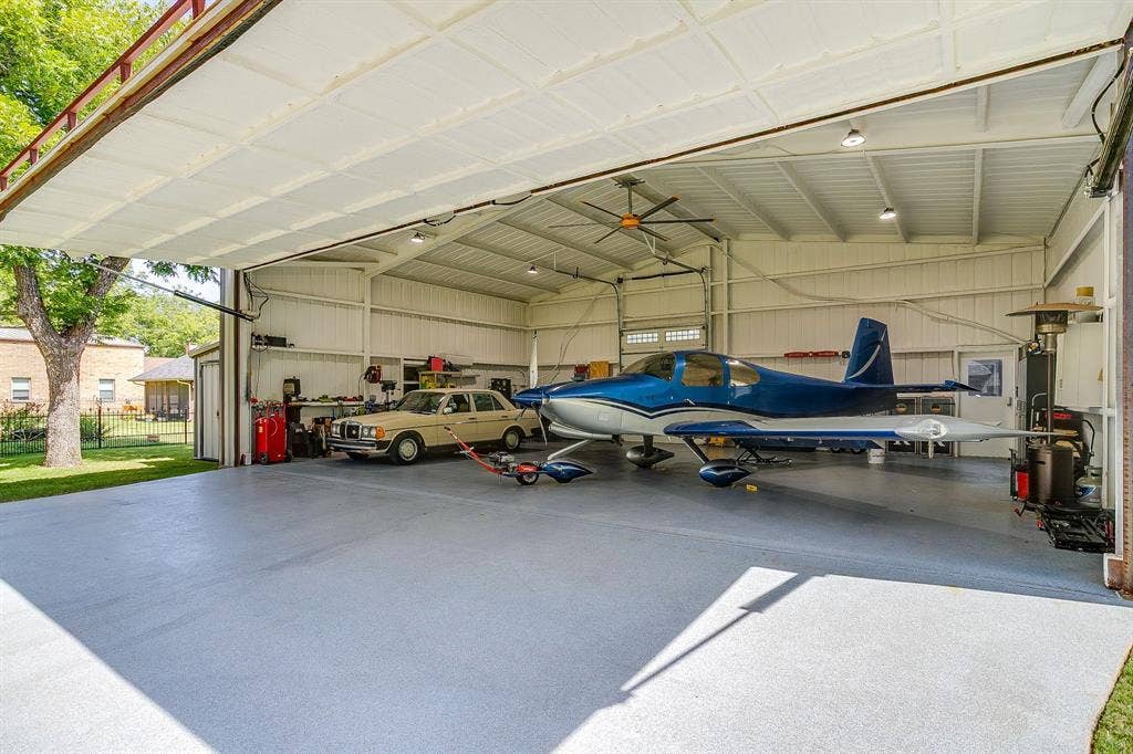5418 Wedgefield Road, Granbury, TX 76049 5418 Wedgefield Road, Granbury, TX 76049