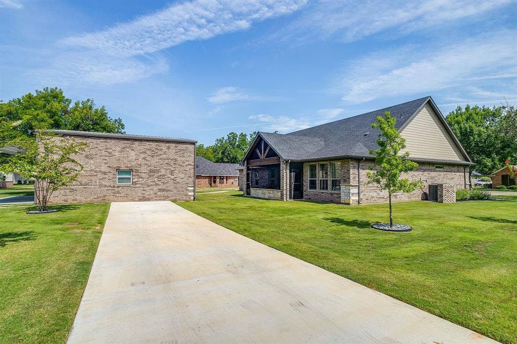 5418 Wedgefield Road, Granbury, TX 76049 5418 Wedgefield Road, Granbury, TX 76049
