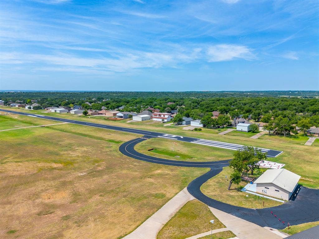 5418 Wedgefield Road, Granbury, TX 76049 5418 Wedgefield Road, Granbury, TX 76049
