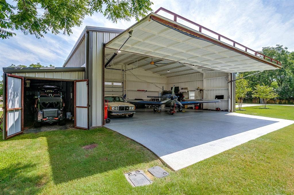 5418 Wedgefield Road, Granbury, TX 76049 5418 Wedgefield Road, Granbury, TX 76049