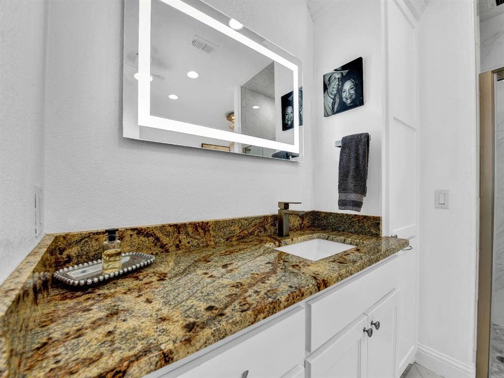 5418 Wedgefield Road, Granbury, TX 76049 5418 Wedgefield Road, Granbury, TX 76049