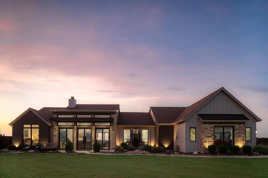 Property photo for 140 Ozro Road, Venus, TX