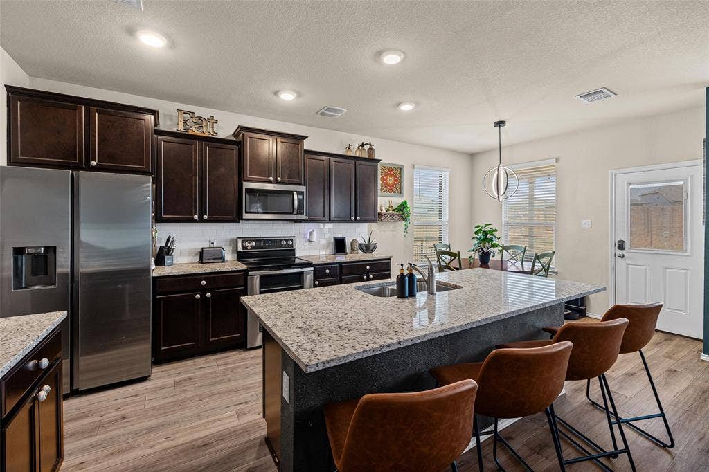 2816 Brosnan Road, Waco, TX 76655 2816 Brosnan Road, Waco, TX 76655