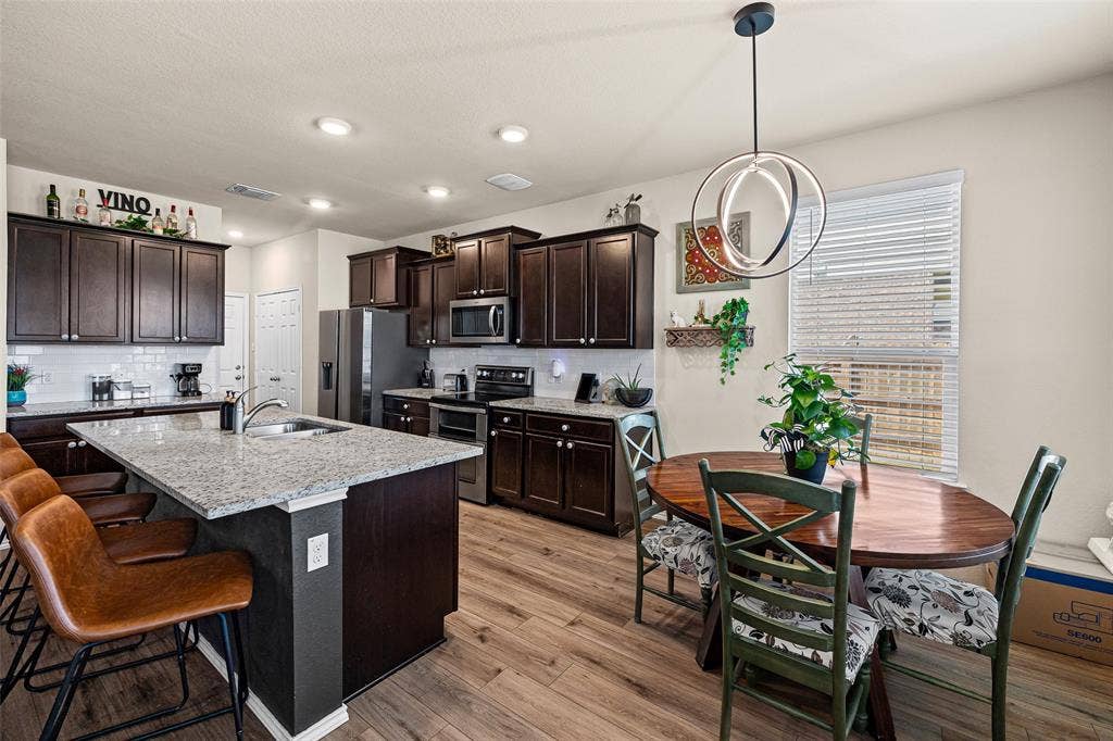 2816 Brosnan Road, Waco, TX 76655 2816 Brosnan Road, Waco, TX 76655