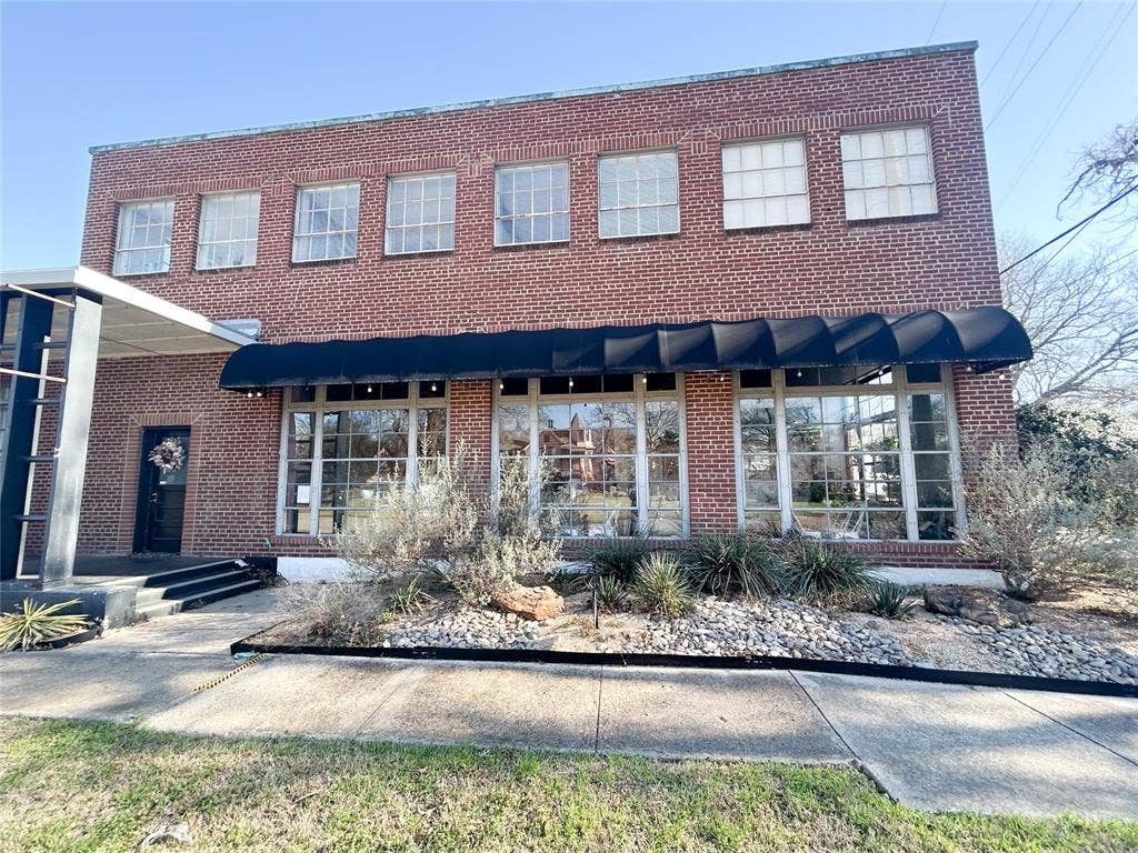 1300 W Main Street, #102, Waxahachie, TX 75165 1300 W Main Street, #102, Waxahachie, TX 75165