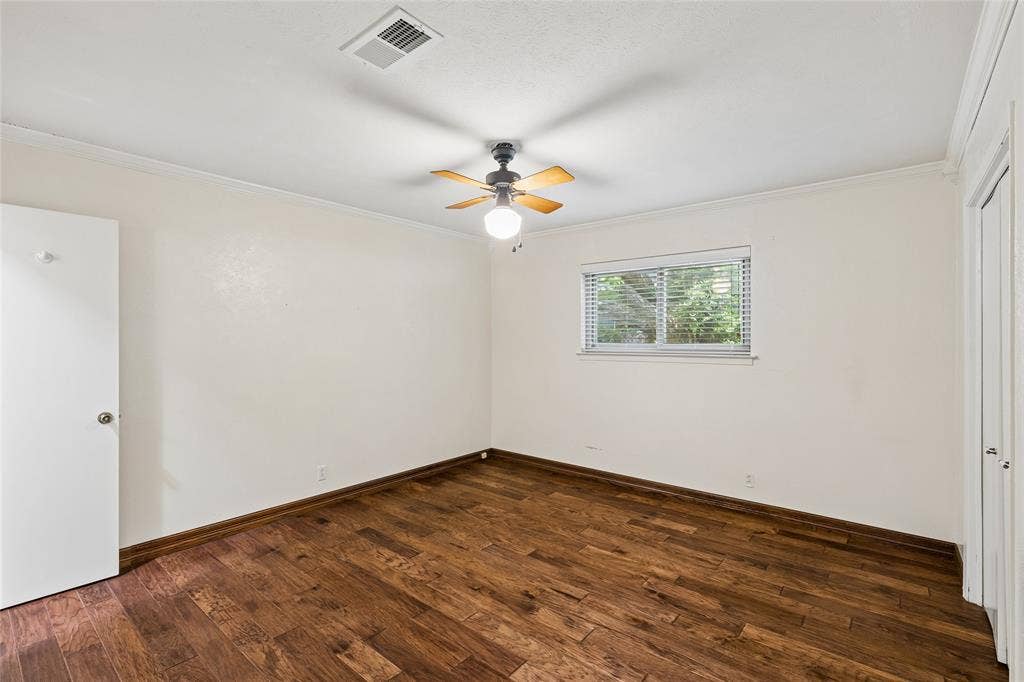 505 Caduceus Lane, Hurst, TX 76053 Notice the finish out of the floors with matching warm baseboards--a great contrast with the bright walls