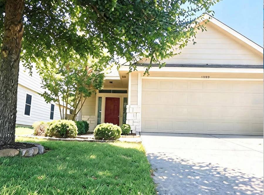 Property photo for 7513 Red Feather Trail, McKinney, TX