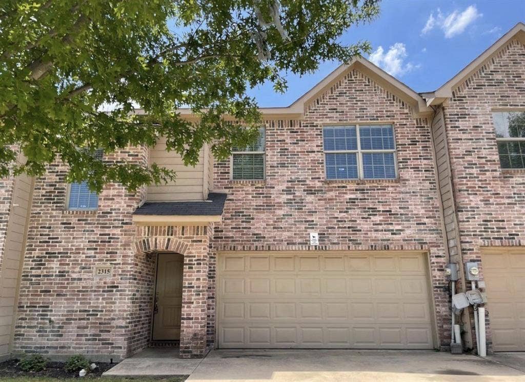 2307 Calendar Court, Grand Prairie, TX 75050 2307 Calendar Court, Grand Prairie, TX 75050