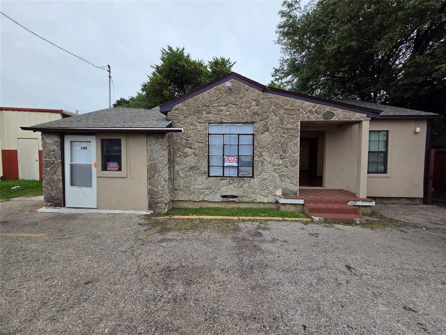 Property photo for 8805 Lake June Road, Dallas, TX