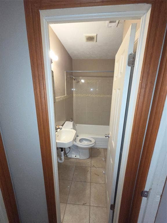 8805 Lake June Road, Dallas, TX 75217 8805 Lake June Road, Dallas, TX 75217