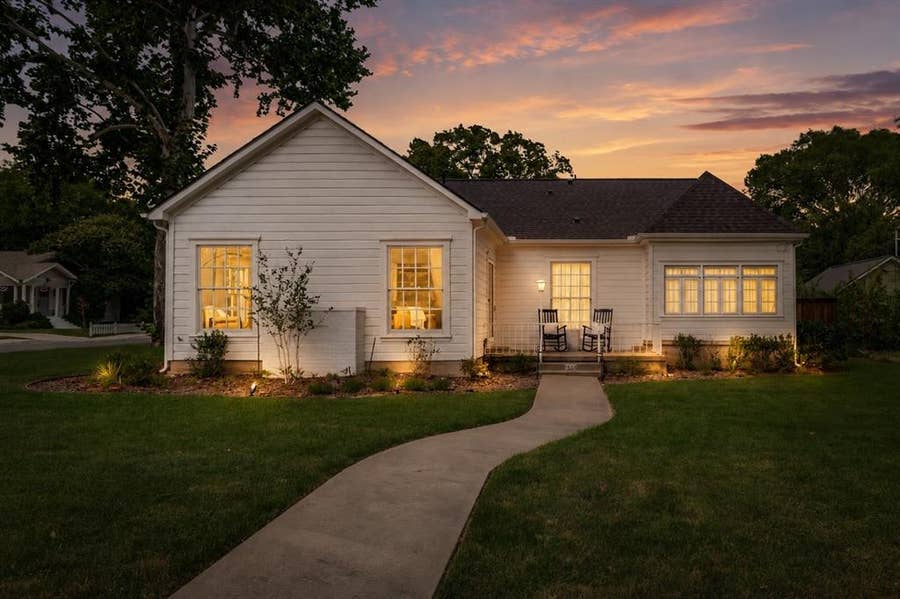 Property photo for 1306 W Virginia Street, McKinney, TX