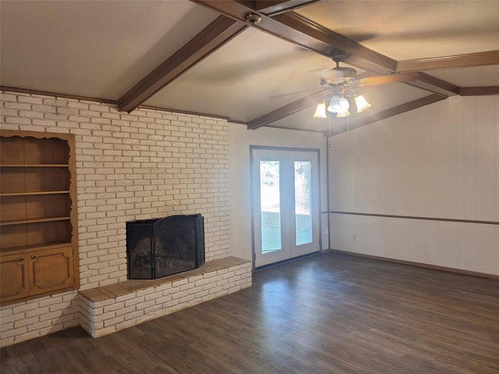 906 Sharpshire Street, Grand Prairie, TX 75050 906 Sharpshire Street, Grand Prairie, TX 75050