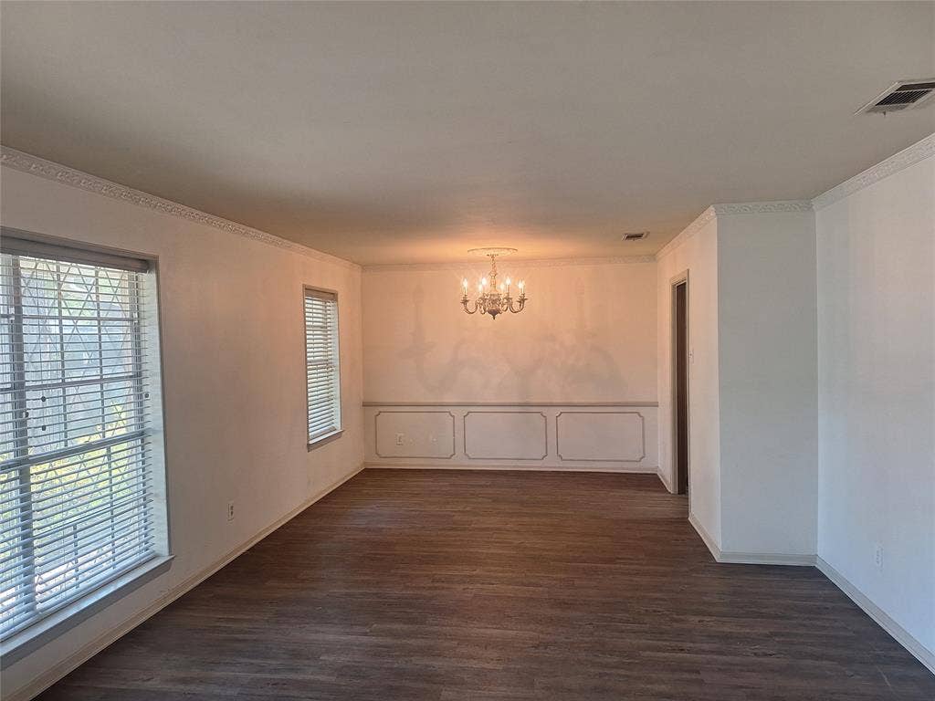 906 Sharpshire Street, Grand Prairie, TX 75050 906 Sharpshire Street, Grand Prairie, TX 75050