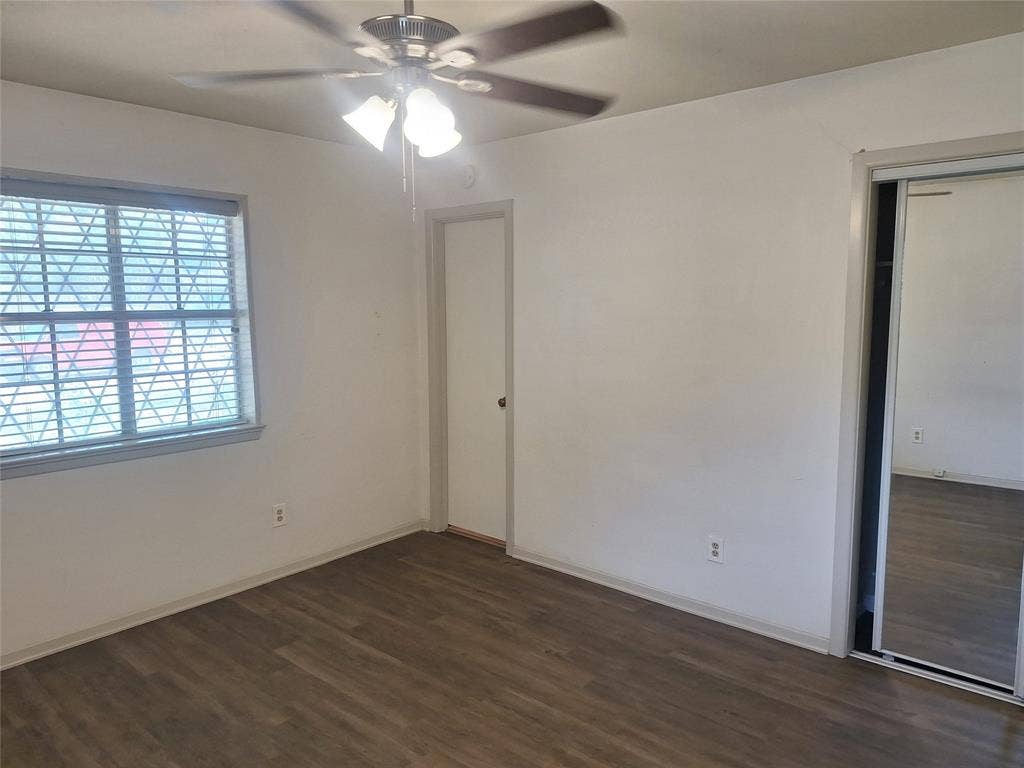906 Sharpshire Street, Grand Prairie, TX 75050 906 Sharpshire Street, Grand Prairie, TX 75050
