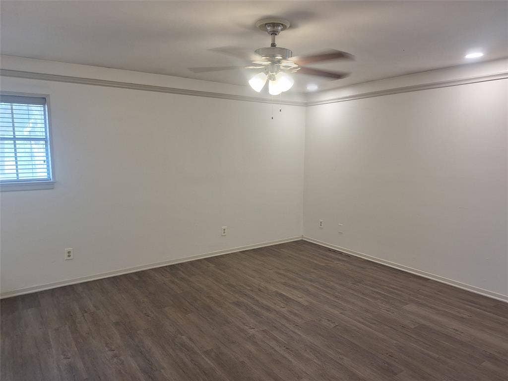 906 Sharpshire Street, Grand Prairie, TX 75050 906 Sharpshire Street, Grand Prairie, TX 75050