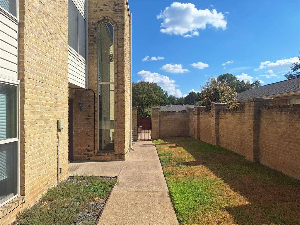 4240 Harvest Hill Road, Dallas, TX 75244 4240 Harvest Hill Road, Dallas, TX 75244