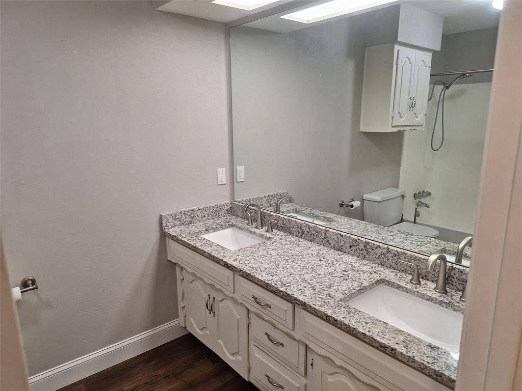 4240 Harvest Hill Road, Dallas, TX 75244 4240 Harvest Hill Road, Dallas, TX 75244