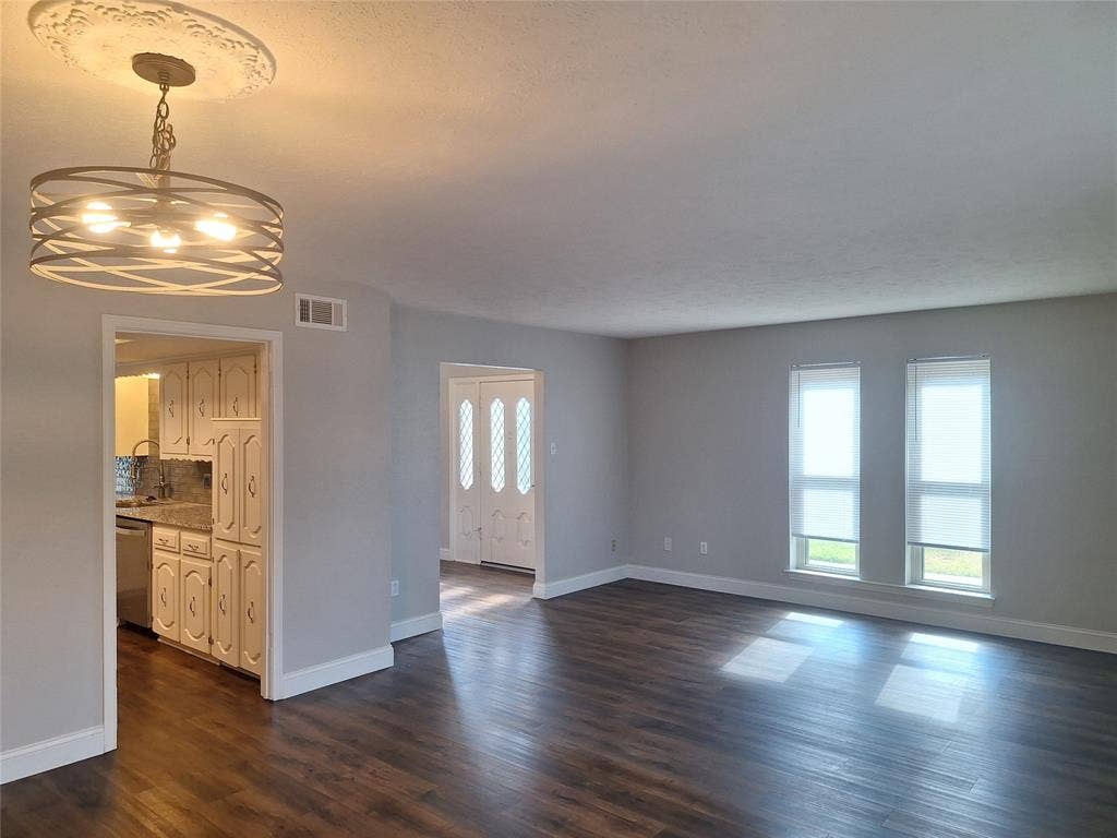 4240 Harvest Hill Road, Dallas, TX 75244 4240 Harvest Hill Road, Dallas, TX 75244