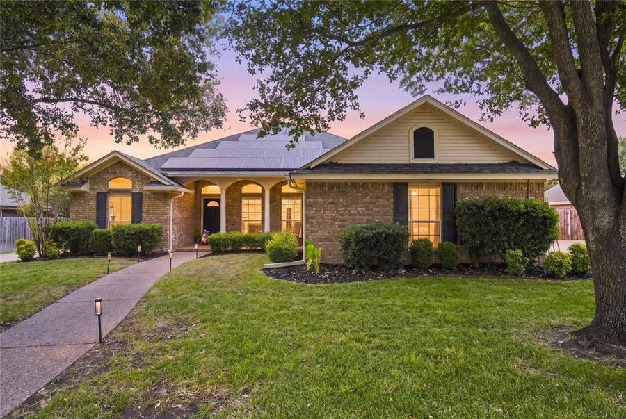 Property photo for 1308 Limestone Trail, Waco, TX