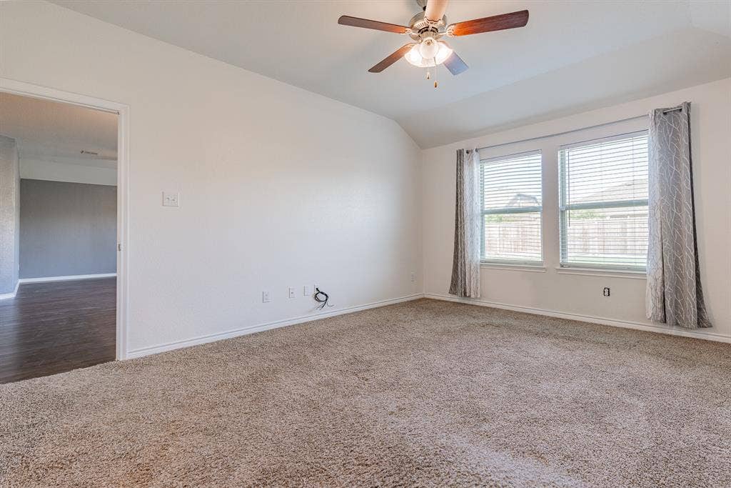 4013 Spur Trail Drive, Denton, TX 76208 4013 Spur Trail Drive, Denton, TX 76208
