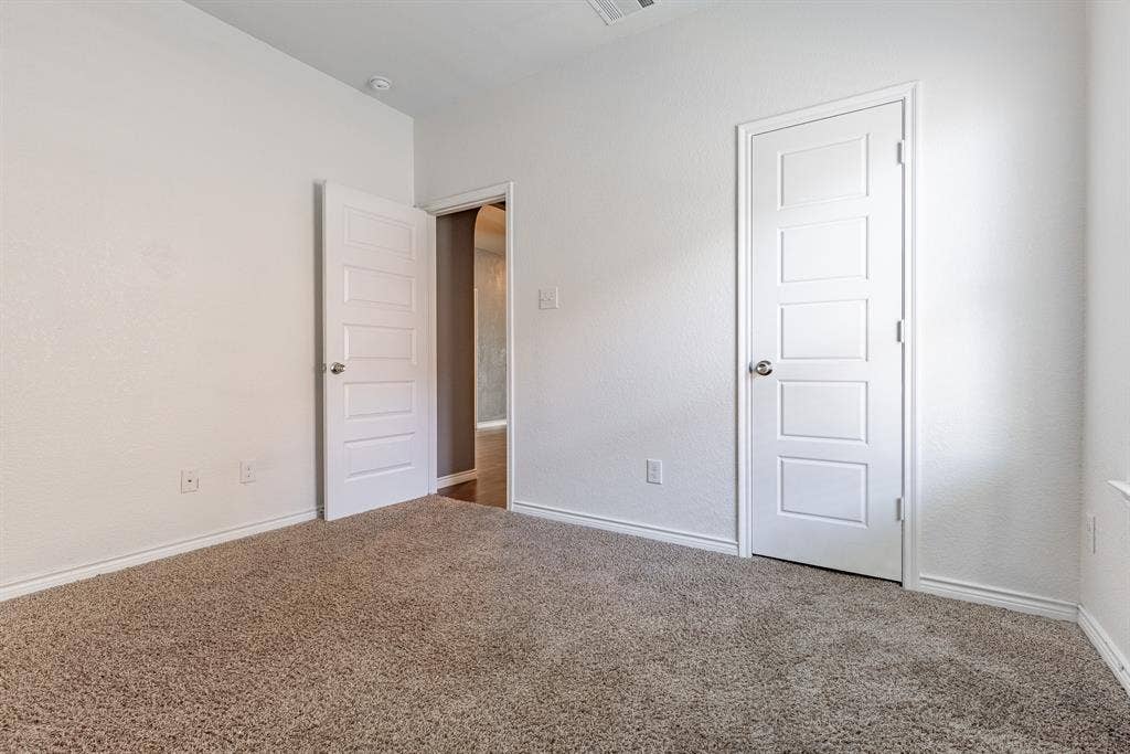 4013 Spur Trail Drive, Denton, TX 76208 4013 Spur Trail Drive, Denton, TX 76208