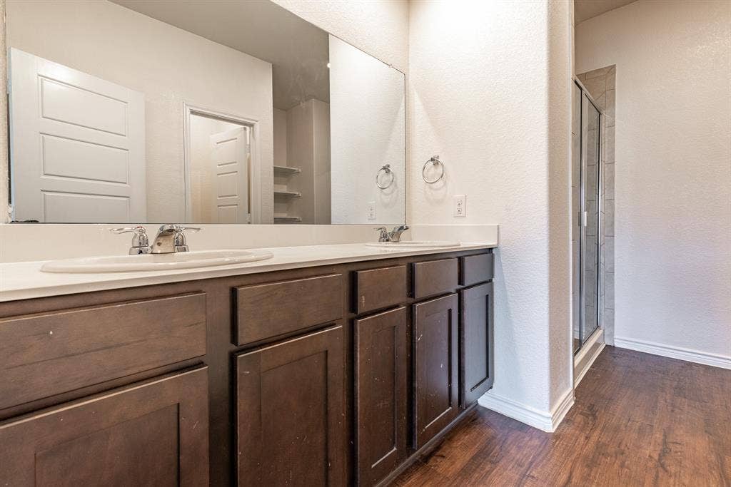 4013 Spur Trail Drive, Denton, TX 76208 4013 Spur Trail Drive, Denton, TX 76208