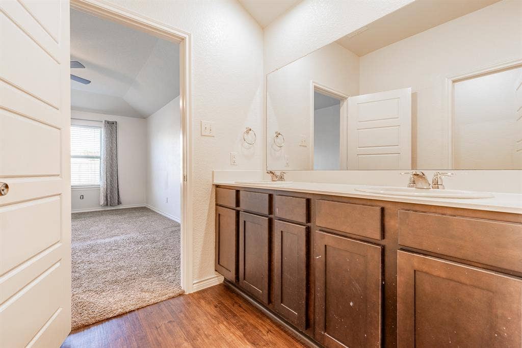 4013 Spur Trail Drive, Denton, TX 76208 4013 Spur Trail Drive, Denton, TX 76208