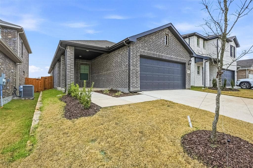523 Blanton Street, McKinney, TX 75069 523 Blanton Street, McKinney, TX 75069