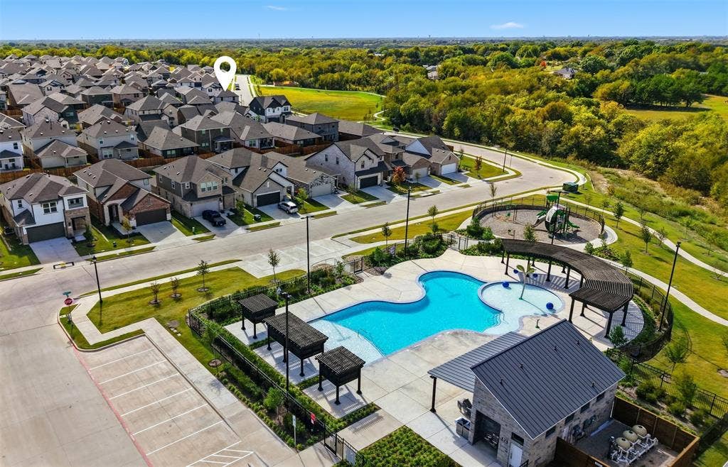 523 Blanton Street, McKinney, TX 75069 523 Blanton Street, McKinney, TX 75069