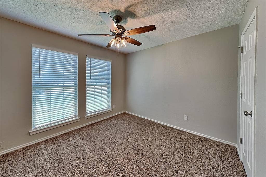 6117 Courtside Drive, Watauga, TX 76148 6117 Courtside Drive, Watauga, TX 76148