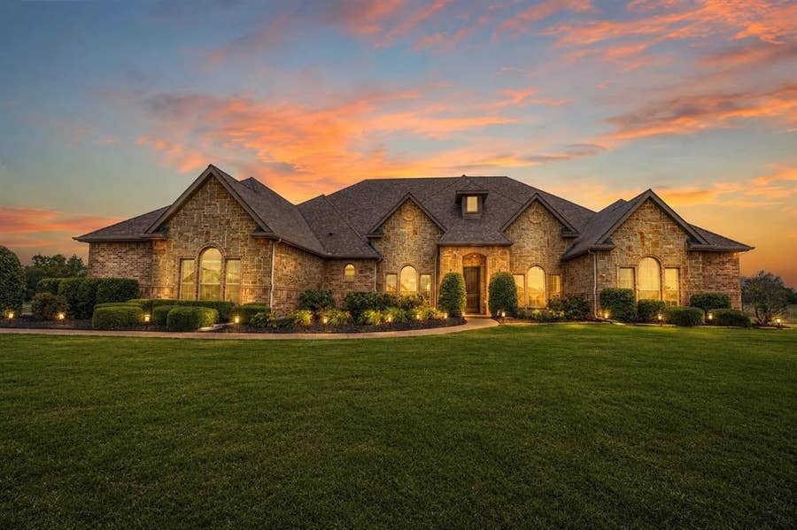 Property photo for 1406 Artesia Lane, McLendon Chisholm, TX