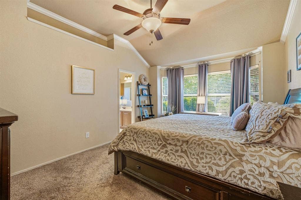 200 Jacinth Lane, Granbury, TX 76049