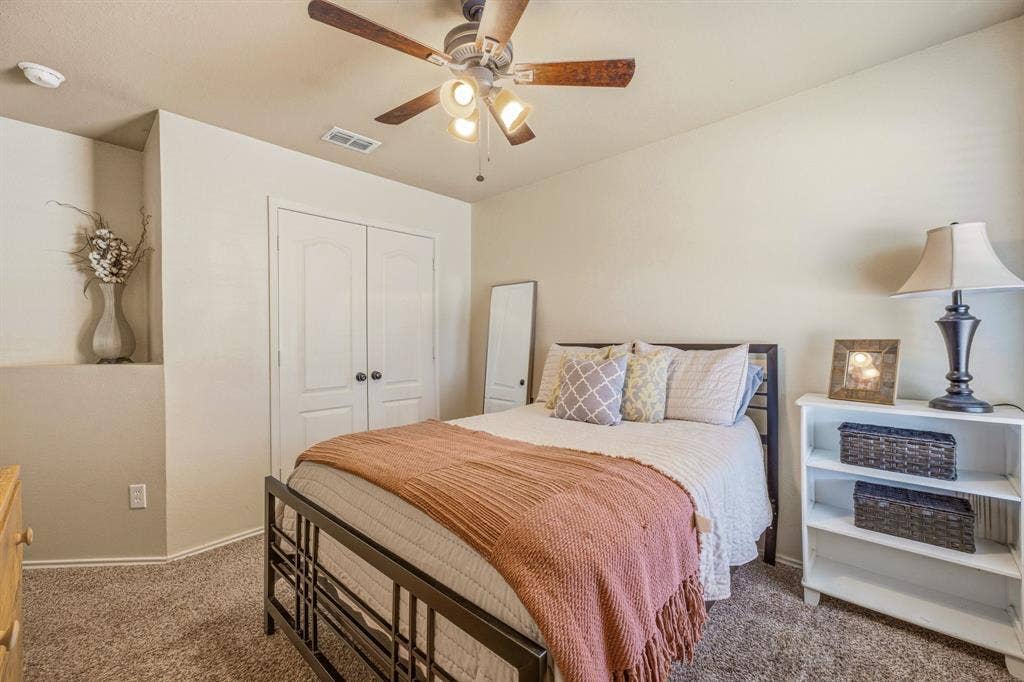 200 Jacinth Lane, Granbury, TX 76049
