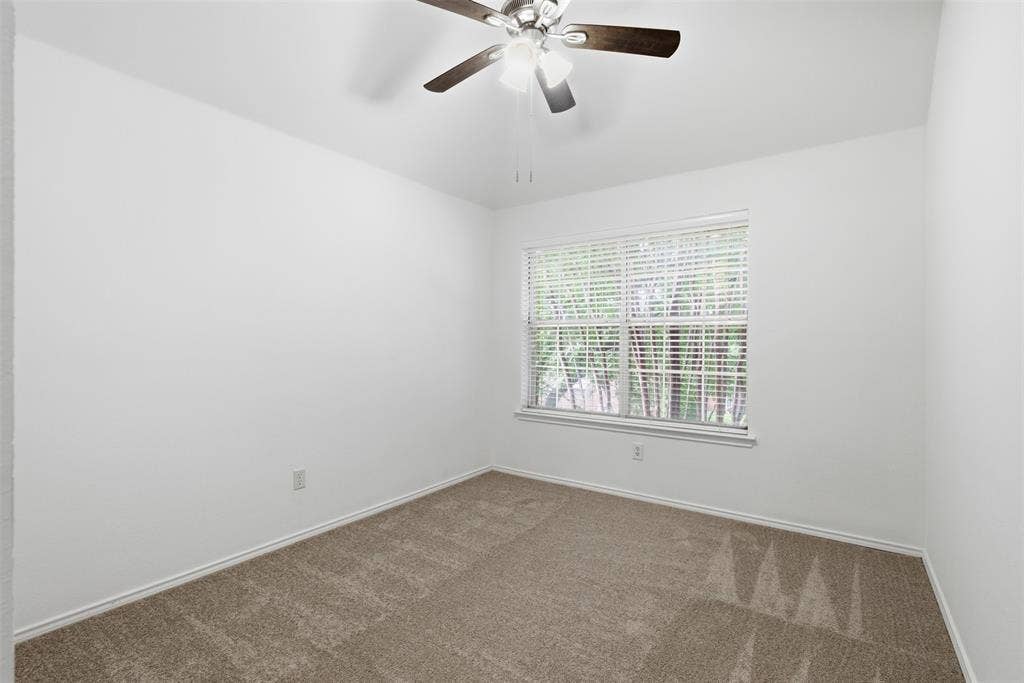 3221 Corning Drive, Plano, TX 75023 3221 Corning Drive, Plano, TX 75023