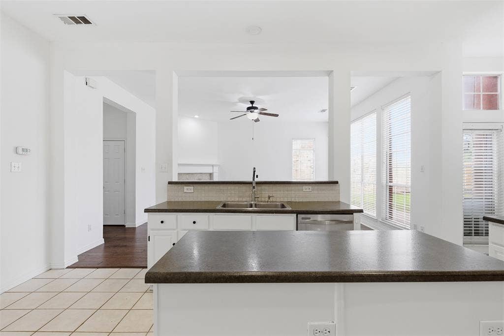 3221 Corning Drive, Plano, TX 75023 3221 Corning Drive, Plano, TX 75023
