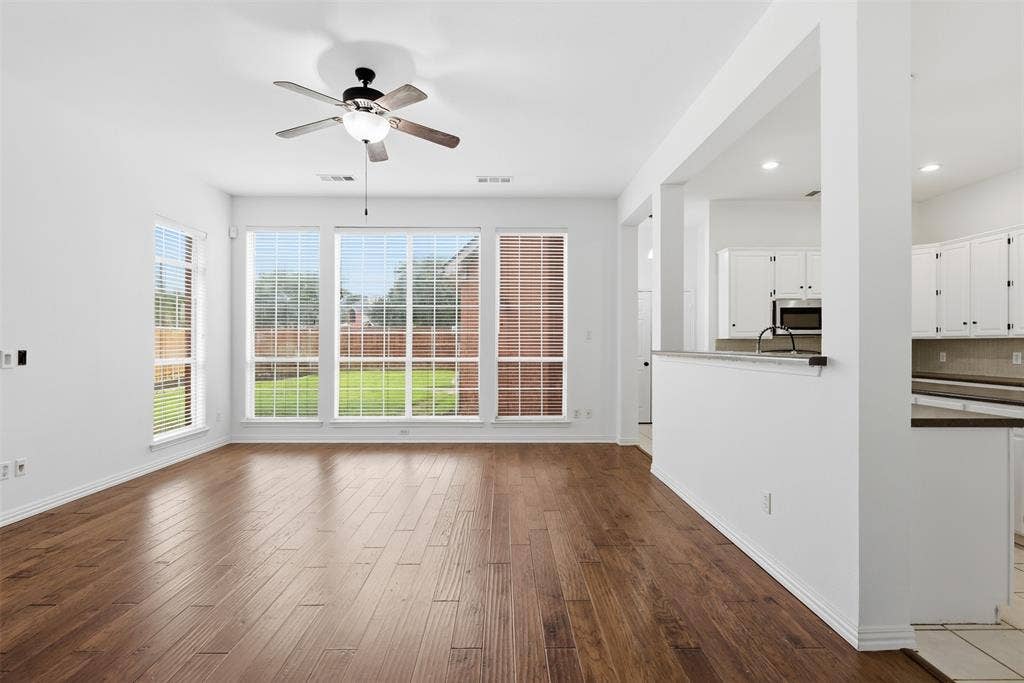 3221 Corning Drive, Plano, TX 75023 3221 Corning Drive, Plano, TX 75023